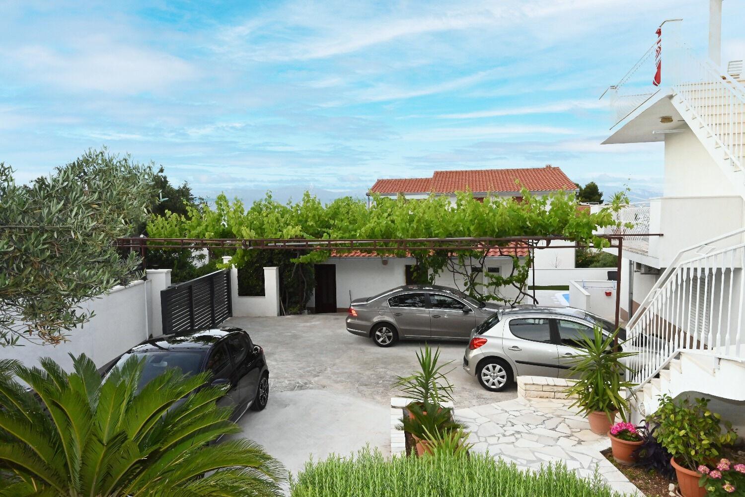 Apartment Mihovilovic Слатине Экстерьер фото