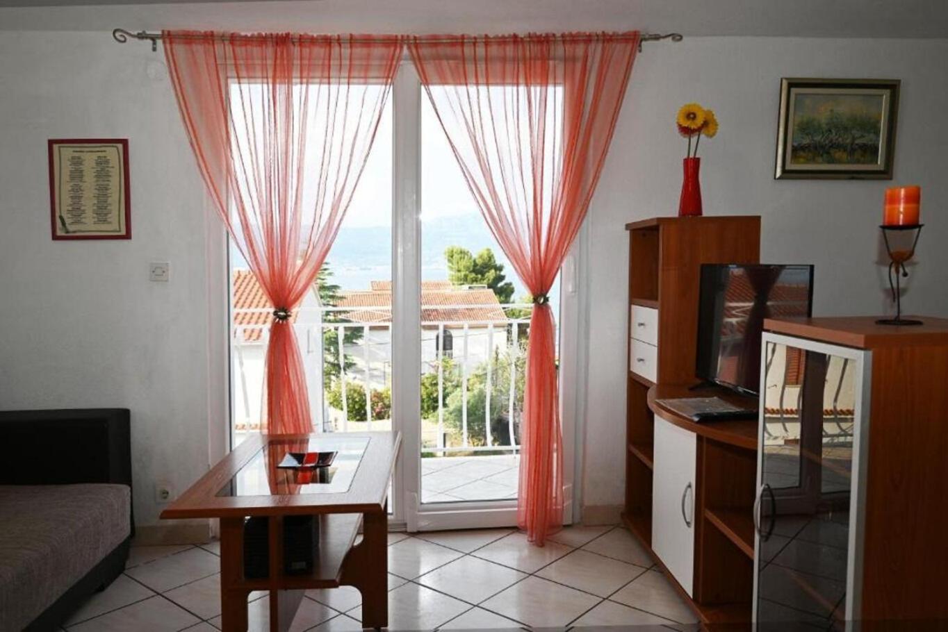 Apartment Mihovilovic Слатине Экстерьер фото