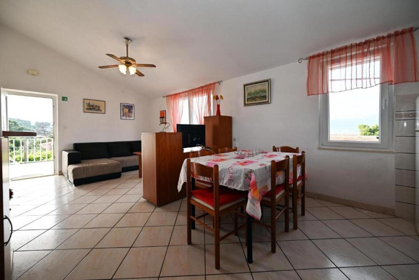 Apartment Mihovilovic Слатине Экстерьер фото