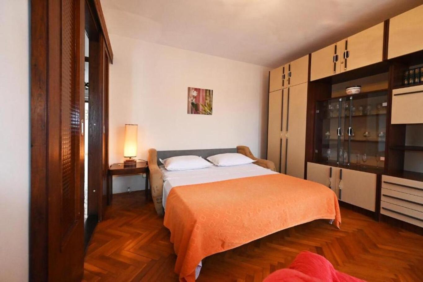 Apartment Mihovilovic Слатине Экстерьер фото