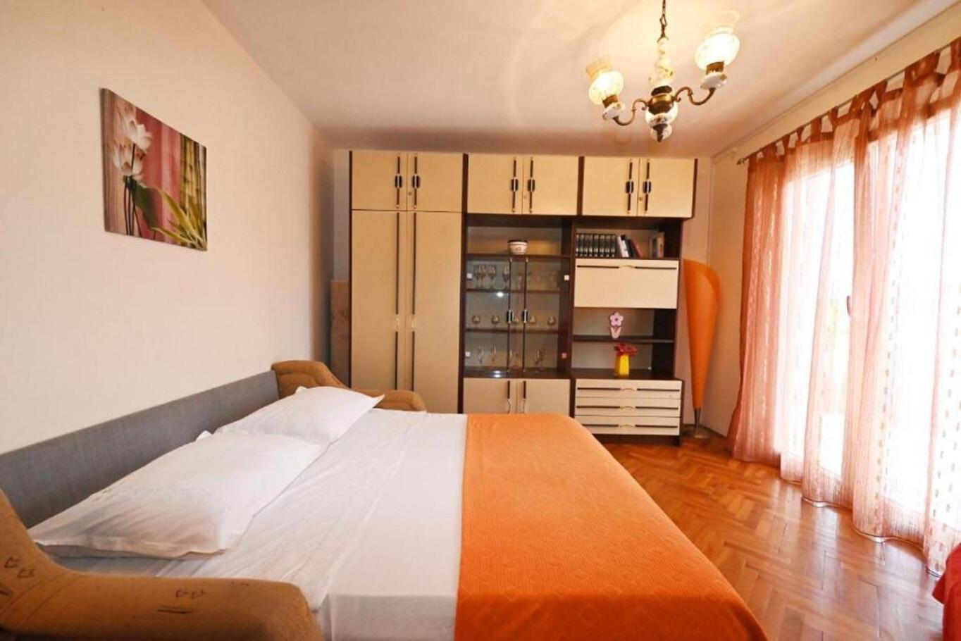 Apartment Mihovilovic Слатине Экстерьер фото