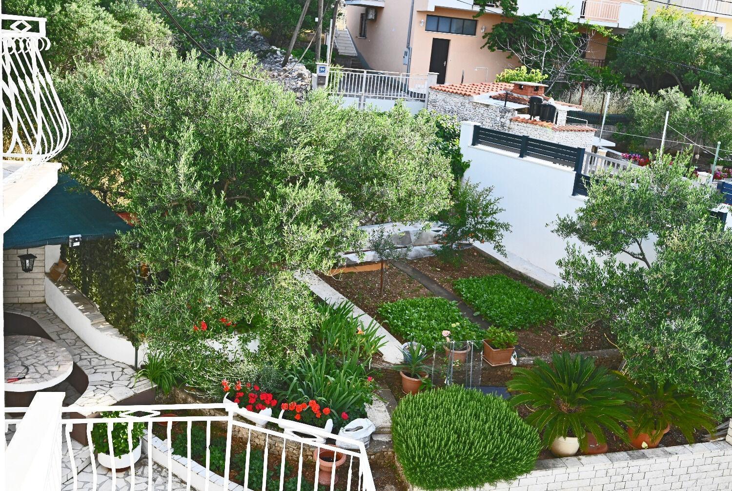 Apartment Mihovilovic Слатине Экстерьер фото